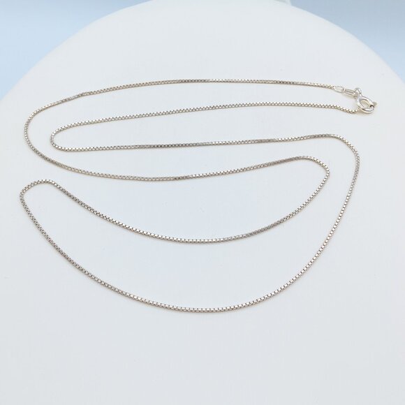 Italian 925 Sterling Silver Box Chain 22" Necklace - SIGNED - Picture 5 of 8